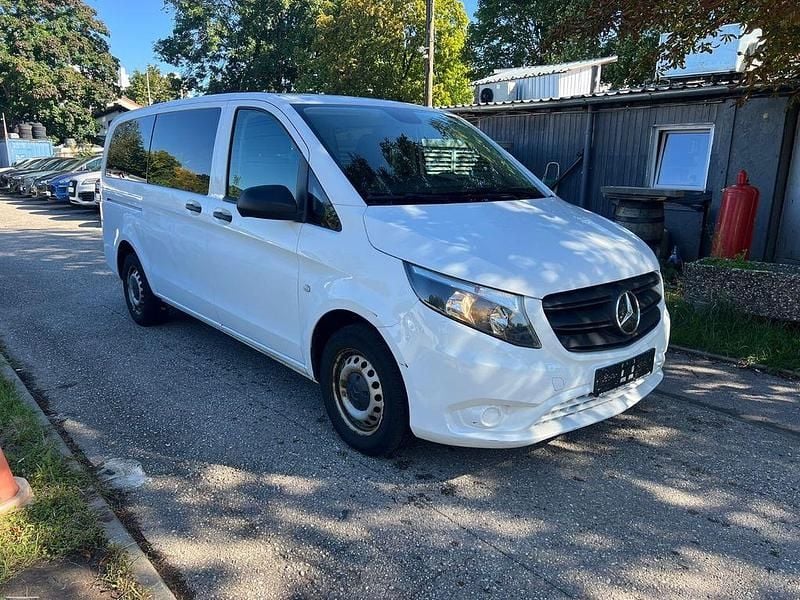 Weiß Gebraucht 2020 Mercedes Vito Van | 18.900 € (Fairer Preis) - Bild 1/4