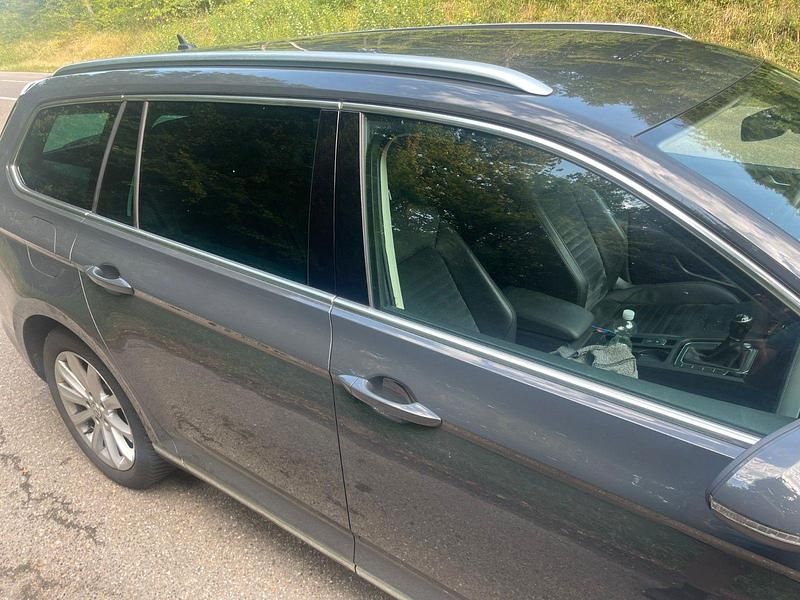 Gebraucht VW Passat Highline 150 PS (110 kW) 2016 Grau Kombi