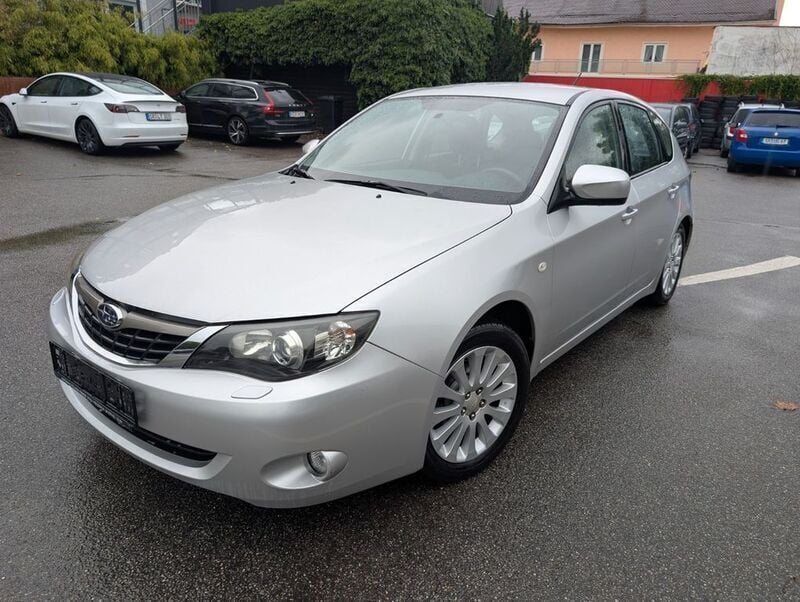 Silber Gebraucht 2009 Subaru Impreza Comfort Limousine | 3.980 € (Superpreis) - Bild 1/4