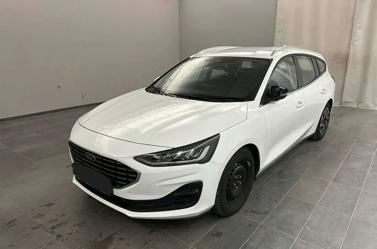 Gebraucht Ford Focus Titanium 116 PS (85 kW) 2024 Frozen white Kombi