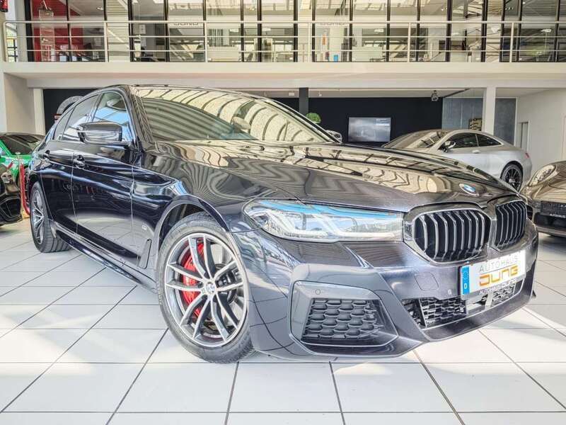 Carbonschwarz metallic Gebraucht 2022 BMW 530 M Sport Limousine | 37.500 € (Fairer Preis) - Bild 1/4