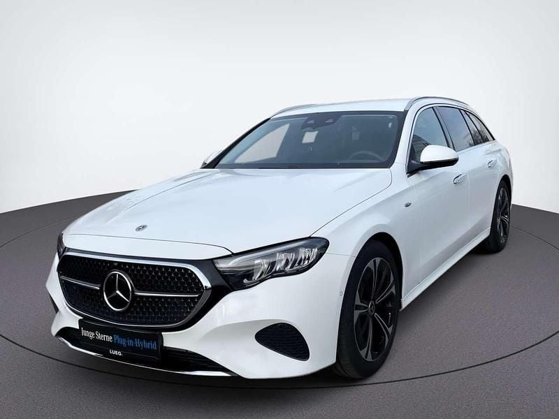 Gebraucht Mercedes E300 Avantgarde 197 PS (144 kW) 2025 Unilack polarweiß Kombi