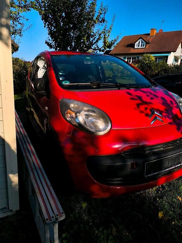 Rot Gebraucht 2007 Citroën C1 Kleinwagen | 1.000 € - Bild 1/4