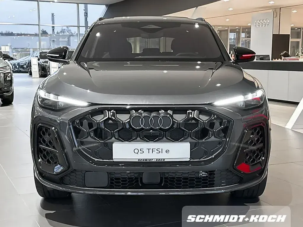 Neu Audi Q5 Edition .1 367 PS (269 kW) 2025 Grau SUV
