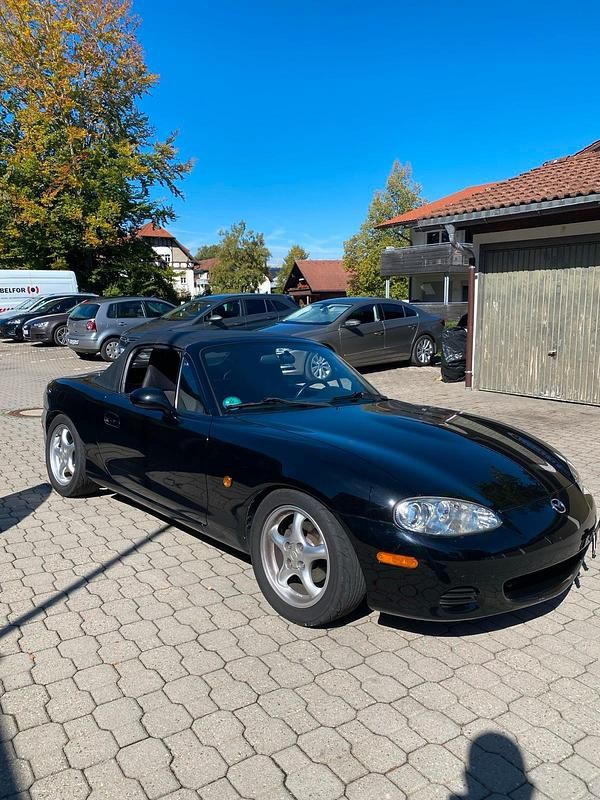 Schwarz Gebraucht 2002 Mazda MX5 Cabrio | 7.290 € (Teuer) - Bild 1/4