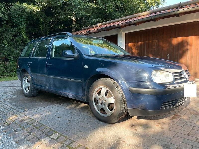 Blau Gebraucht 2002 VW Golf IV Comfortline Kombi | 1.600 € (Superpreis) - Bild 1/4