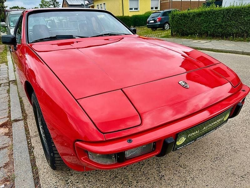 Second-hand Porsche 924 125 CP (91 kW) 1985 Roșu Coupe