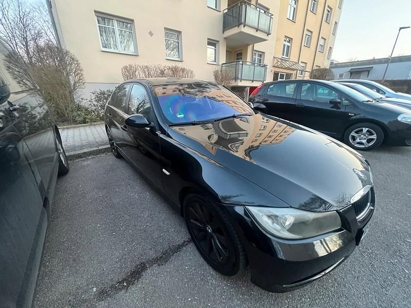 Gebraucht BMW 320 170 PS (125 kW) 2005 Schwarz Limousine