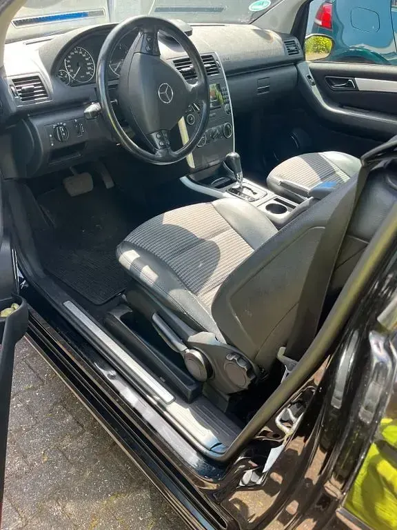 Gebraucht Mercedes A150 Classic 95 PS (69 kW) 2006 Schwarz Limousine