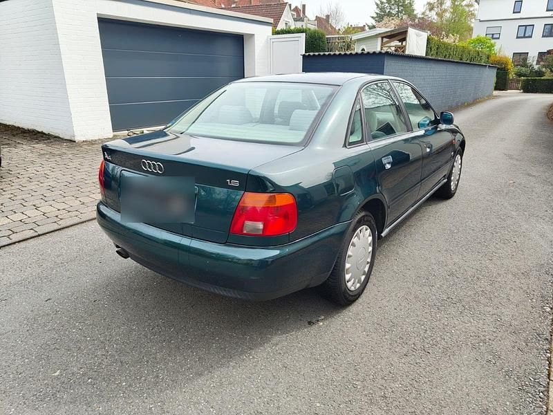 Usata Audi A4 101 CV (74 kW) 1995 Verde Berlina