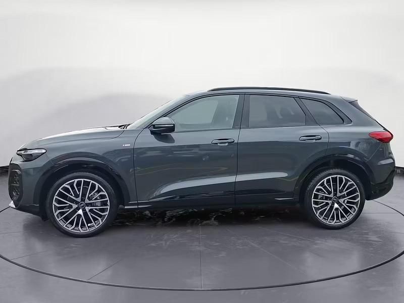 Neu Audi Q5 Sport 204 PS (150 kW) 2026 Grau SUV