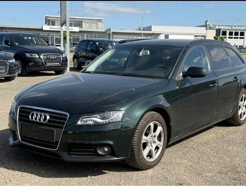 Grün Gebraucht 2010 Audi A4 Ambiente Kombi | 3.800 € (Guter Preis) - Bild 1/4