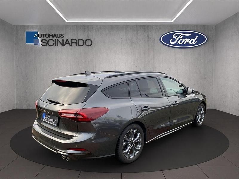 Gebraucht Ford Focus ST-Line 125 PS (91 kW) 2025 Magnetic grau Kombi