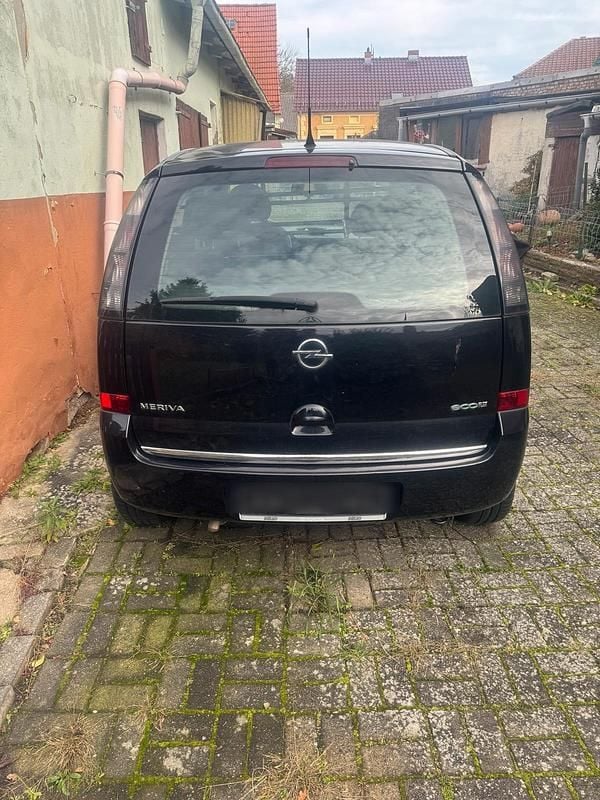 Gebraucht Opel Meriva 90 PS (66 kW) 2010 Schwarz Van / Kleinbus