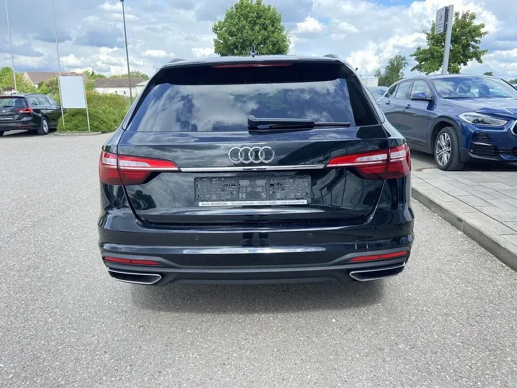 Używany Audi A4 150 KM (110 kW) 2022 Czarny Kombi