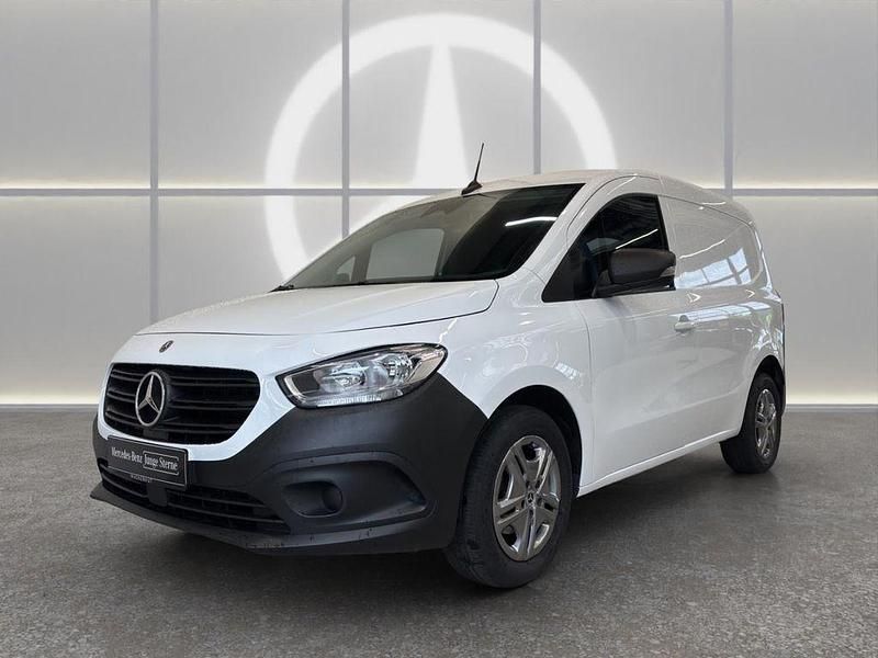 Weiß Gebraucht 2023 Mercedes Citan 110 Van / Kleinbus | 20.230 € (Guter Preis) - Bild 1/4