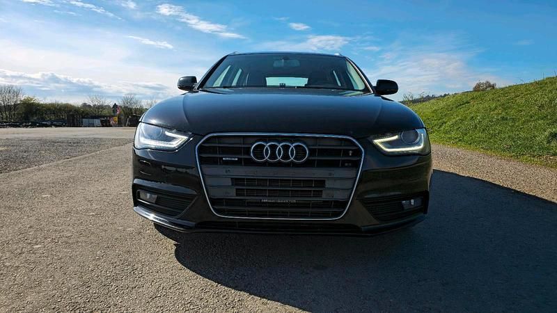 Gebraucht Audi A4 Ambiente 245 PS (180 kW) 2012 Schwarz Kombi