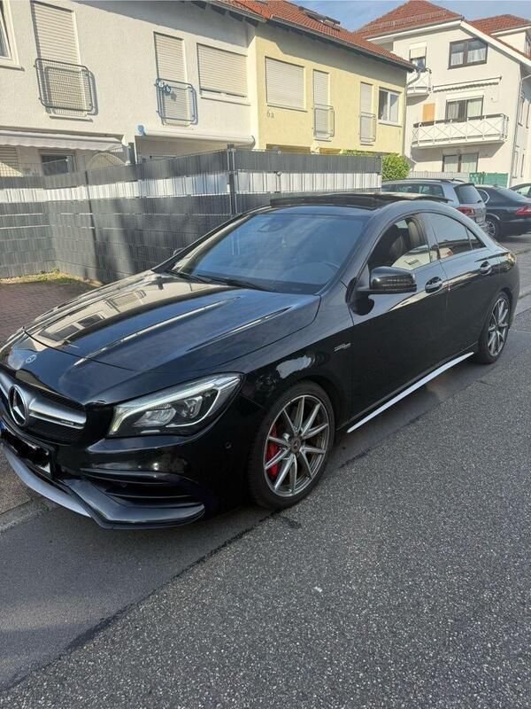 Schwarz Gebraucht 2016 Mercedes CLA45 AMG AMG Coupé | 25.500 € (Fairer Preis) - Bild 1/4
