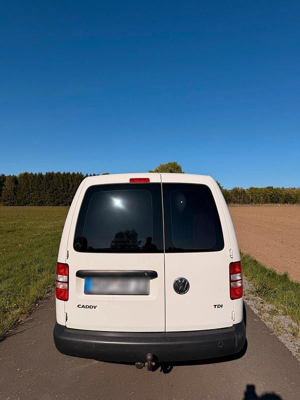 Second-hand VW Caddy 145 CP (106 kW) 2014 Alb Monovolum