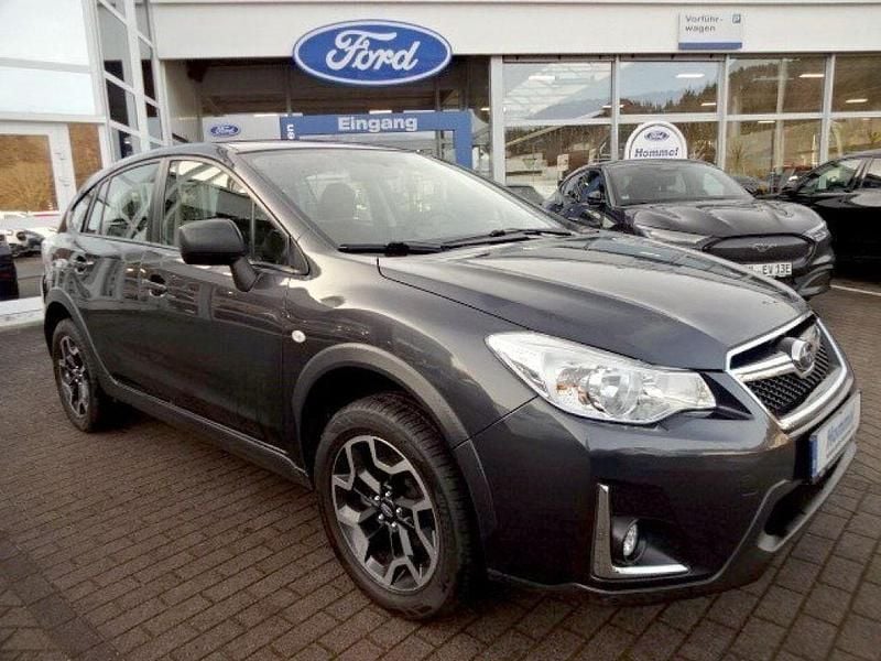 Dark gray (m) (metallic) Gebraucht 2017 Subaru XV Active SUV | 15.490 € (Guter Preis) - Bild 1/4