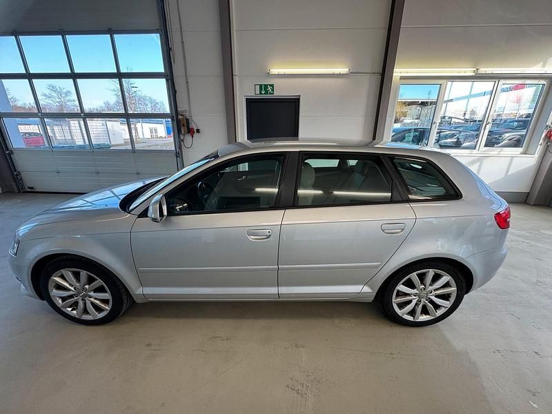 Gebraucht Audi A3 Sportback Ambition 125 PS (91 kW) 2010 Grau Kleinwagen
