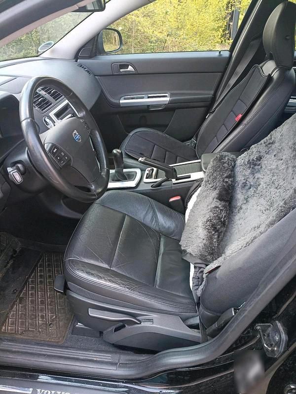 Second-hand Volvo V50 150 CP (110 kW) 2012 Negru Break