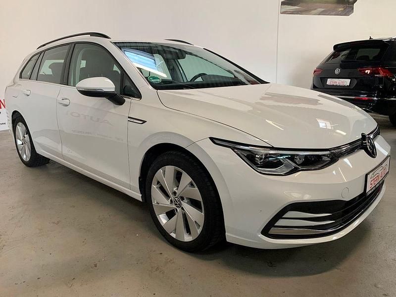 Gebraucht VW Golf VIII Style 150 PS (110 kW) 2021 Weiß Limousine