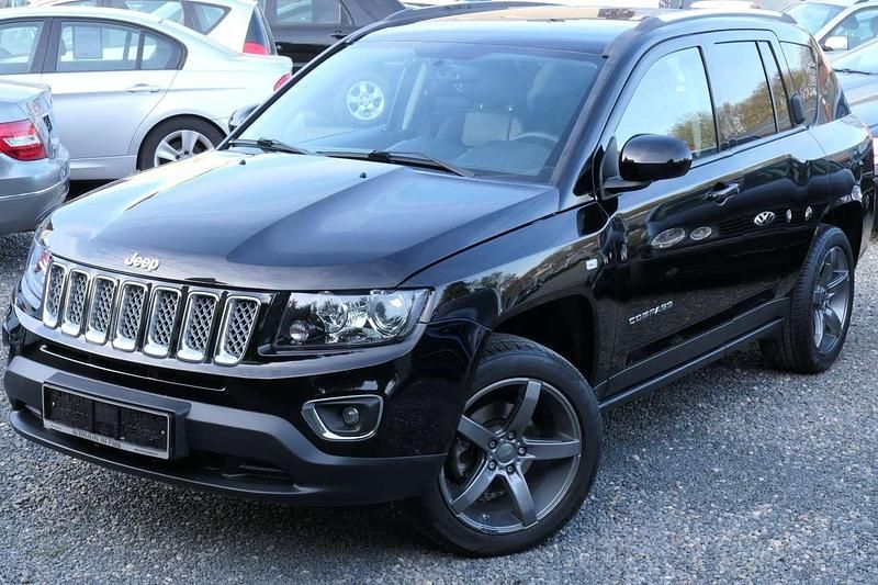 Second-hand Jeep Compass 170 CP (125 kW) 2016 Negru SUV