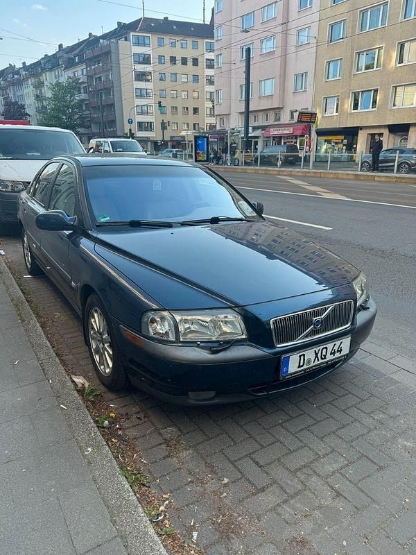 Second-hand Volvo S80 200 CP (147 kW) 2000 Albastru Berlinǎ