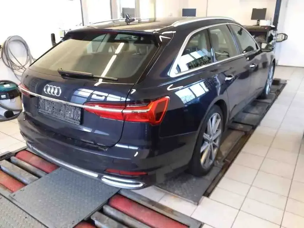 Gebraucht Audi A6 Design 265 PS (194 kW) 2023 Blau Kombi