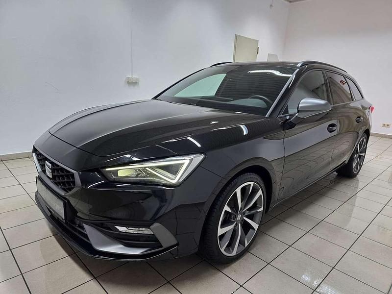 Schwarz Gebraucht 2021 Seat Leon FR Kombi | 19.990 € (Fairer Preis) - Bild 1/4