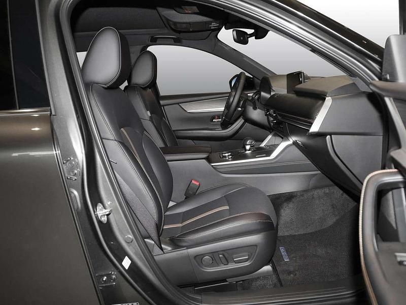 Neu Mazda CX-80 Homura-Line 254 PS (186 kW) 2025 Machine gray SUV