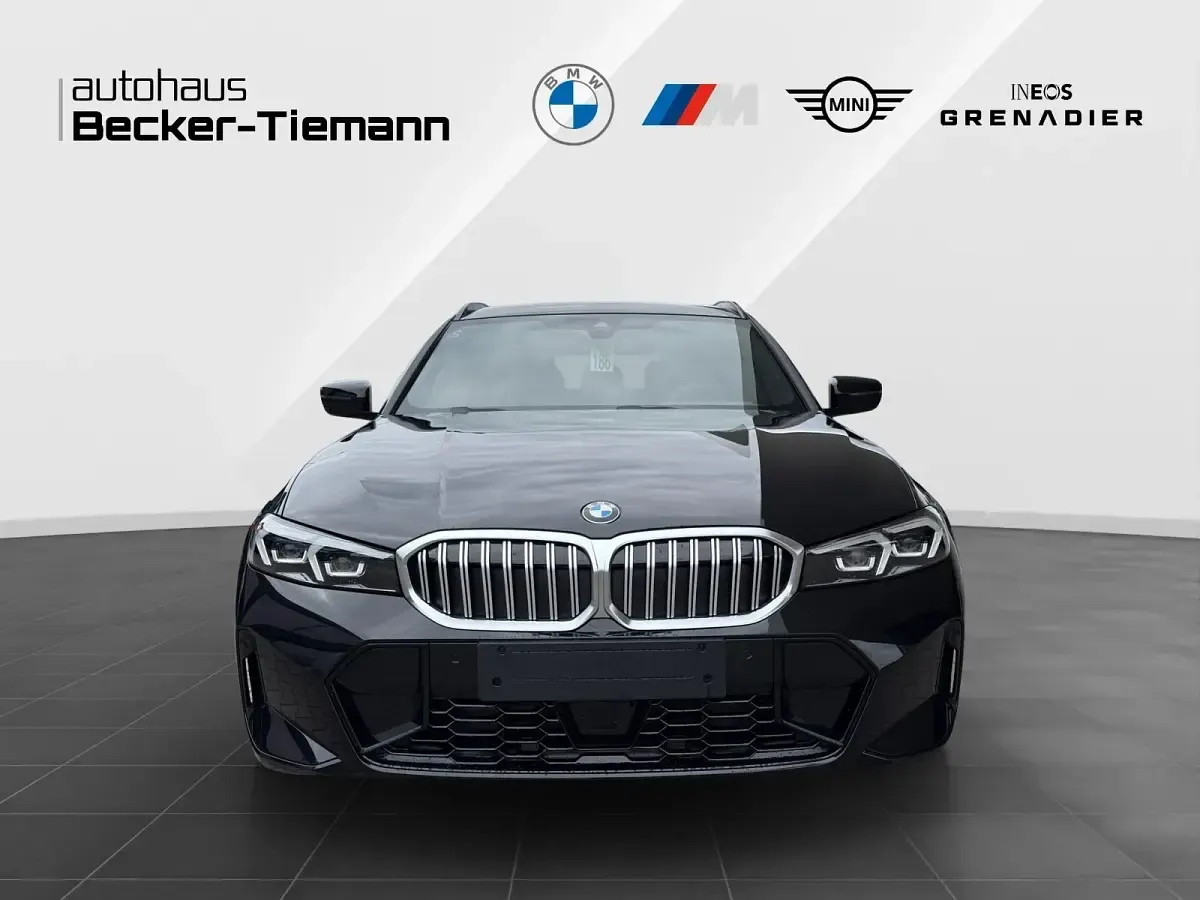 Neu BMW 318 Exclusive 156 PS (114 kW) 2026 Schwarz Limousine