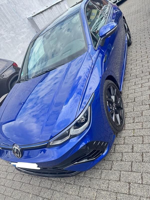 Blau Gebraucht 2021 VW Golf VIII R Limousine | 36.900 € (Etwas zu teuer) - Bild 1/4