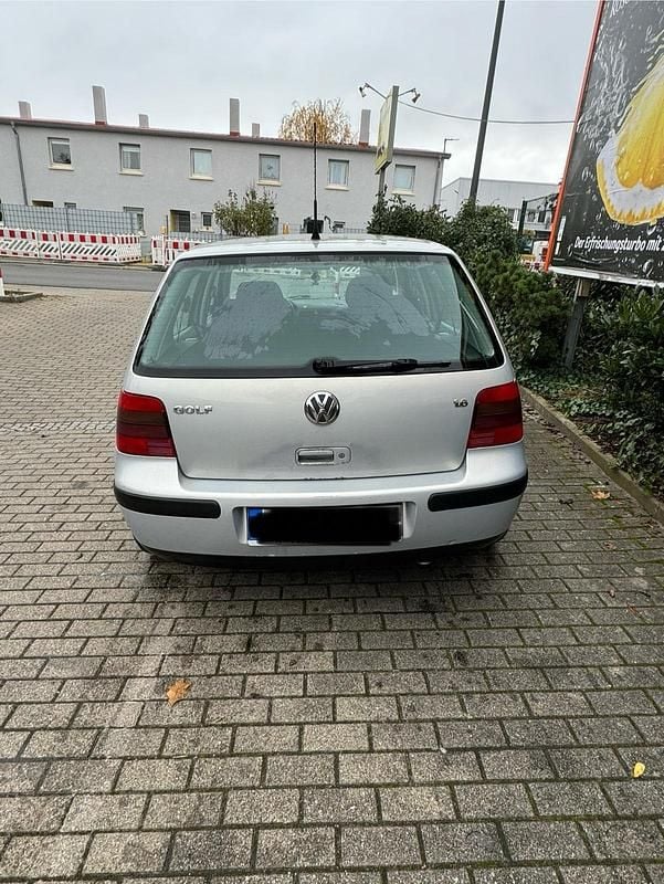 Gebraucht VW Golf IV 105 PS (77 kW) 2000 Silber Limousine