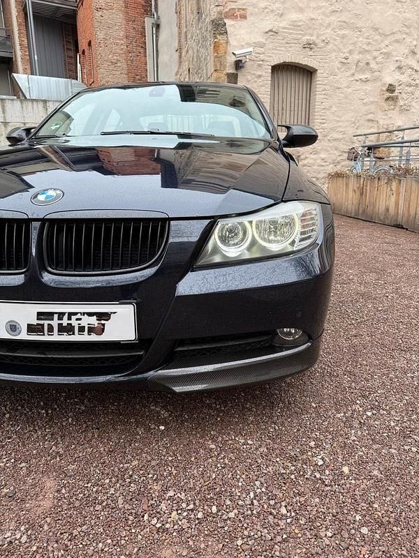Gebraucht BMW 325 218 PS (160 kW) 2005 Blau Limousine