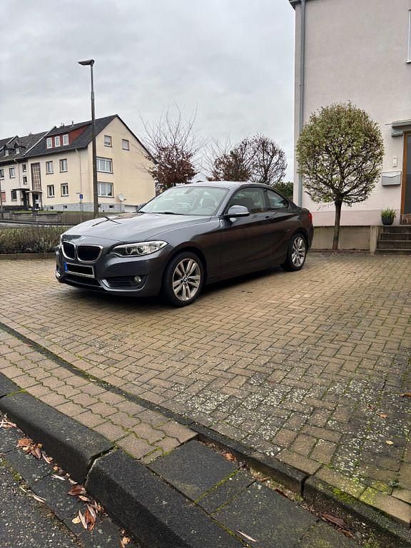 Gebraucht BMW 218 Advantage 150 PS (110 kW) 2015 Grau Coupé