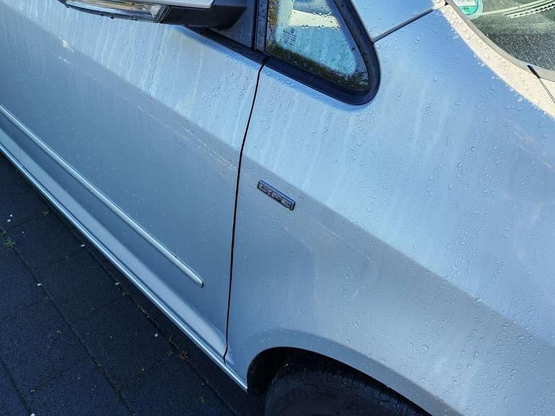 Gebraucht VW Golf VII Life 122 PS (89 kW) 2013 Silver leaf metallic Limousine