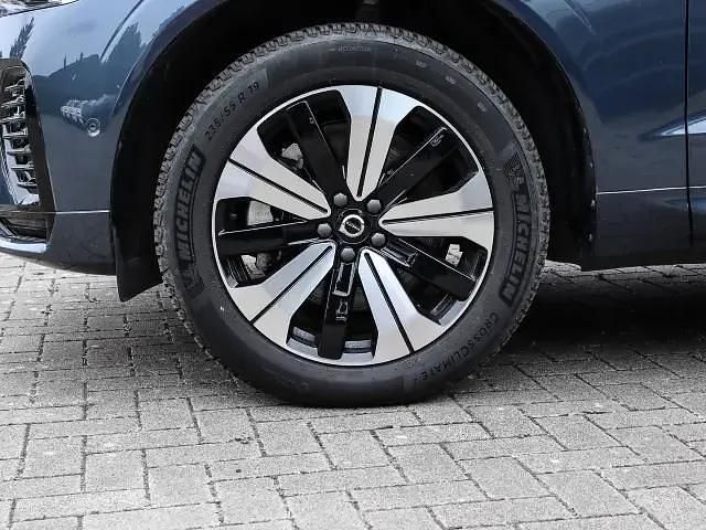 Gebraucht Volvo XC60 Plus 398 PS (292 kW) 2023 Denim blue / metallic SUV