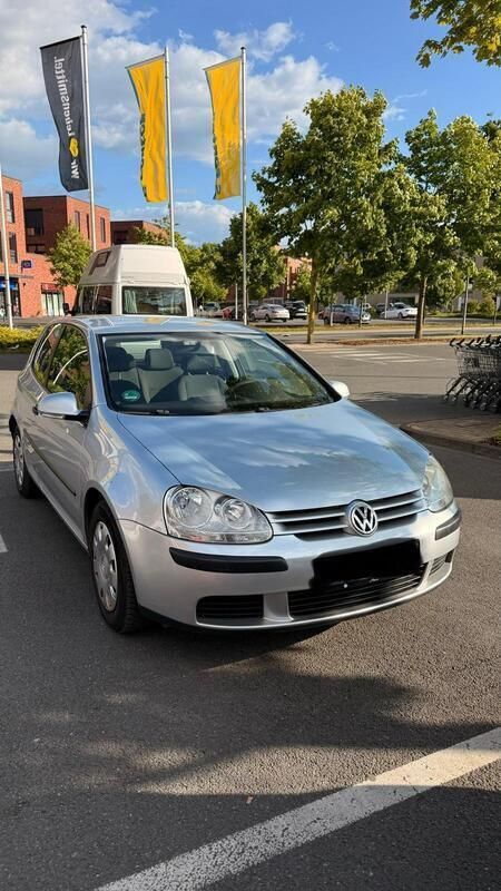 Grau Gebraucht 2005 VW Golf V Limousine | 1.800 € (Fairer Preis) - Bild 1/4