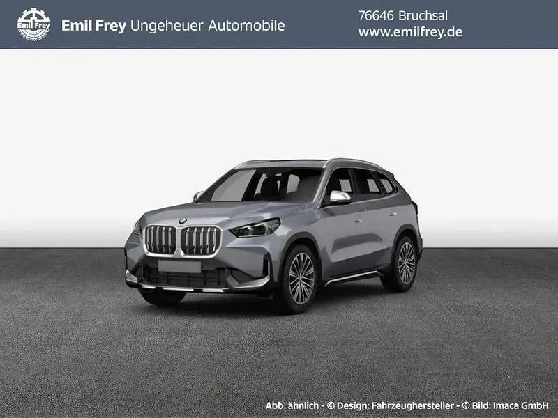Spacesilber metallic Neu 2025 BMW X1 SUV | 41.940 € (Superpreis) - Bild 1/3