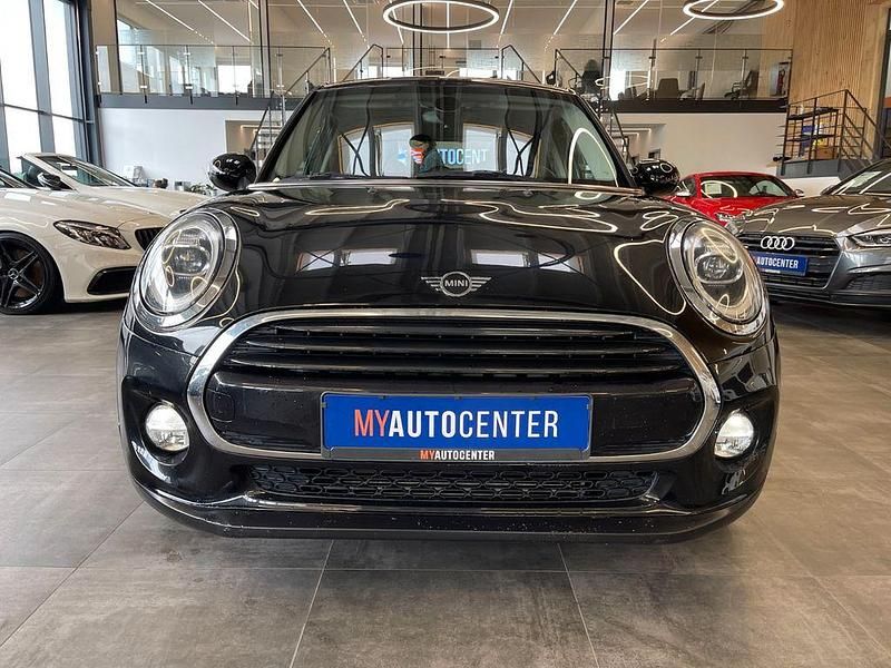 Gebraucht Mini Cooper 136 PS (100 kW) 2020 Schwarz Kleinwagen