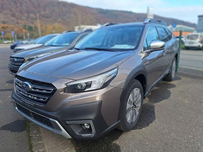 Neu Subaru Outback Platinum 169 PS (124 kW) 2025 Beige SUV