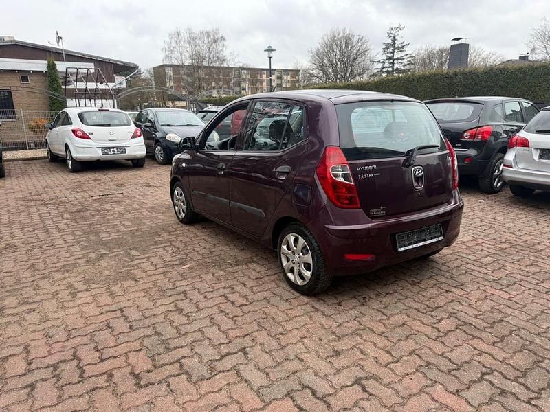 Gebraucht Hyundai i10 Edition 69 PS (50 kW) 2013 Violet Kleinwagen