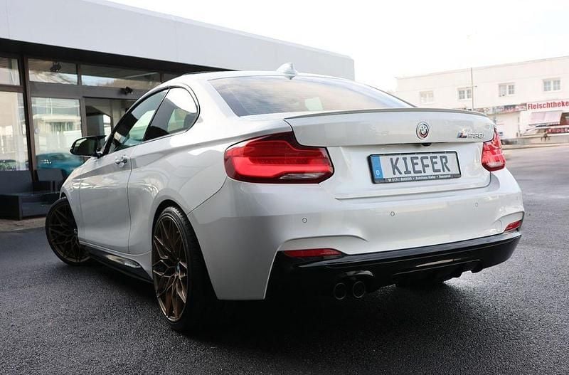 Gebraucht BMW 230 Performance 252 PS (185 kW) 2019 Weiß Coupé