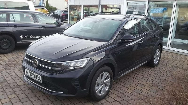 Gebraucht VW Taigo 110 PS (80 kW) 2023 Deep black perleffekt SUV