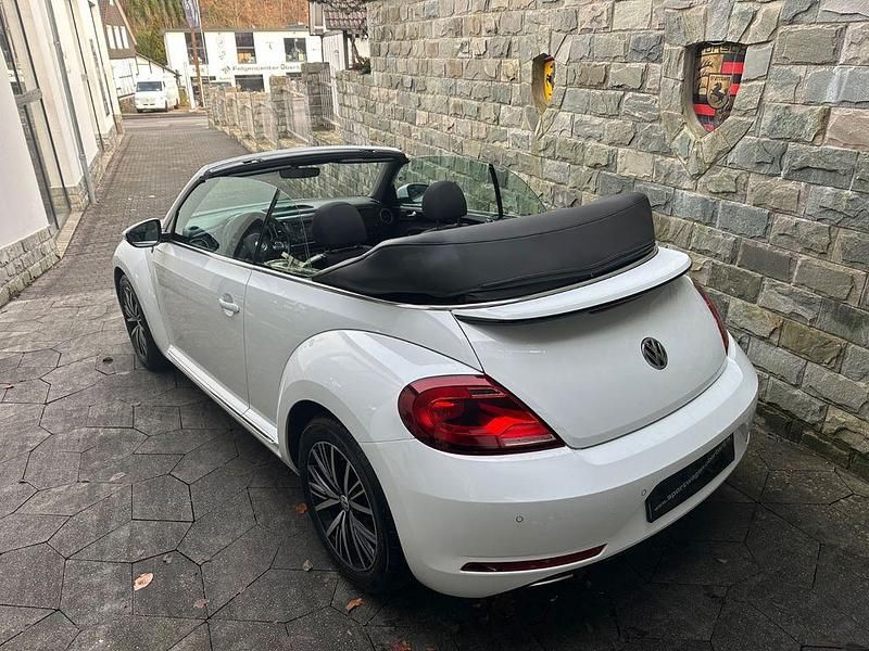 Gebraucht VW Beetle Cabriolet Sound 105 PS (77 kW) 2017 Weiß Cabrio