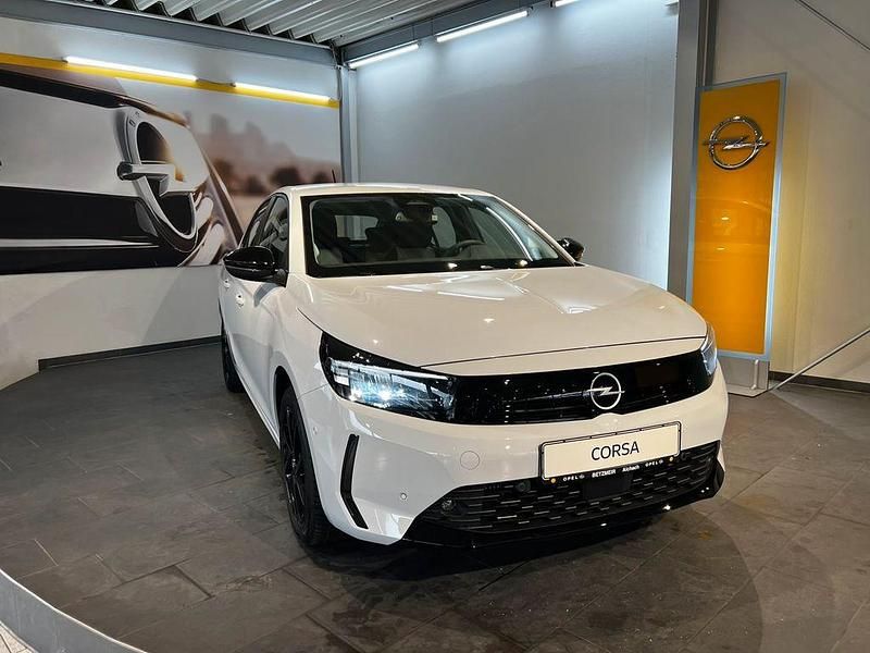 Kontur weiß Neu 2025 Opel Corsa Edition Limousine | 25.400 € (Teuer) - Bild 1/4