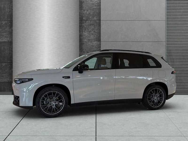 Neu Leapmotor C10 160 kW (218 PS) 2026 Tundra gray SUV