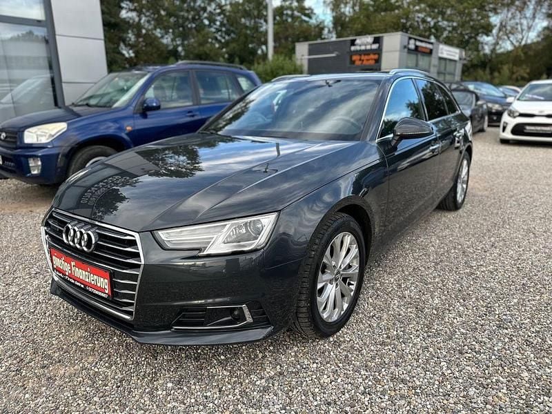 Grau Gebraucht 2017 Audi A4 Design Kombi | 18.900 € (Superpreis) - Bild 1/4